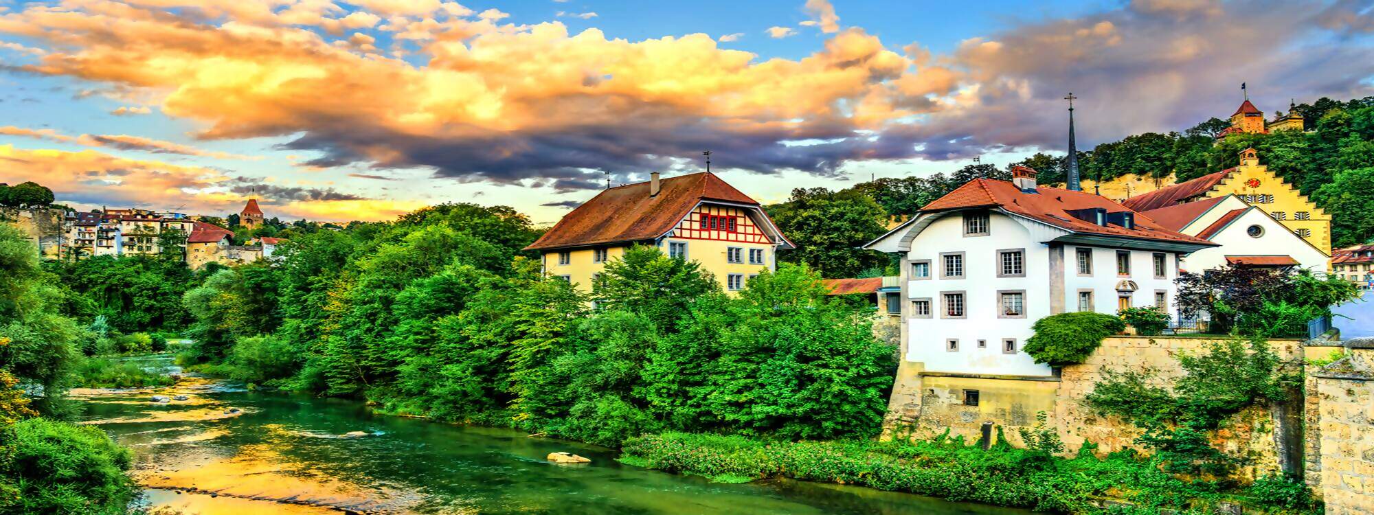 Freiburg an der Sarine in der Schweiz bei Sonnenuntergang